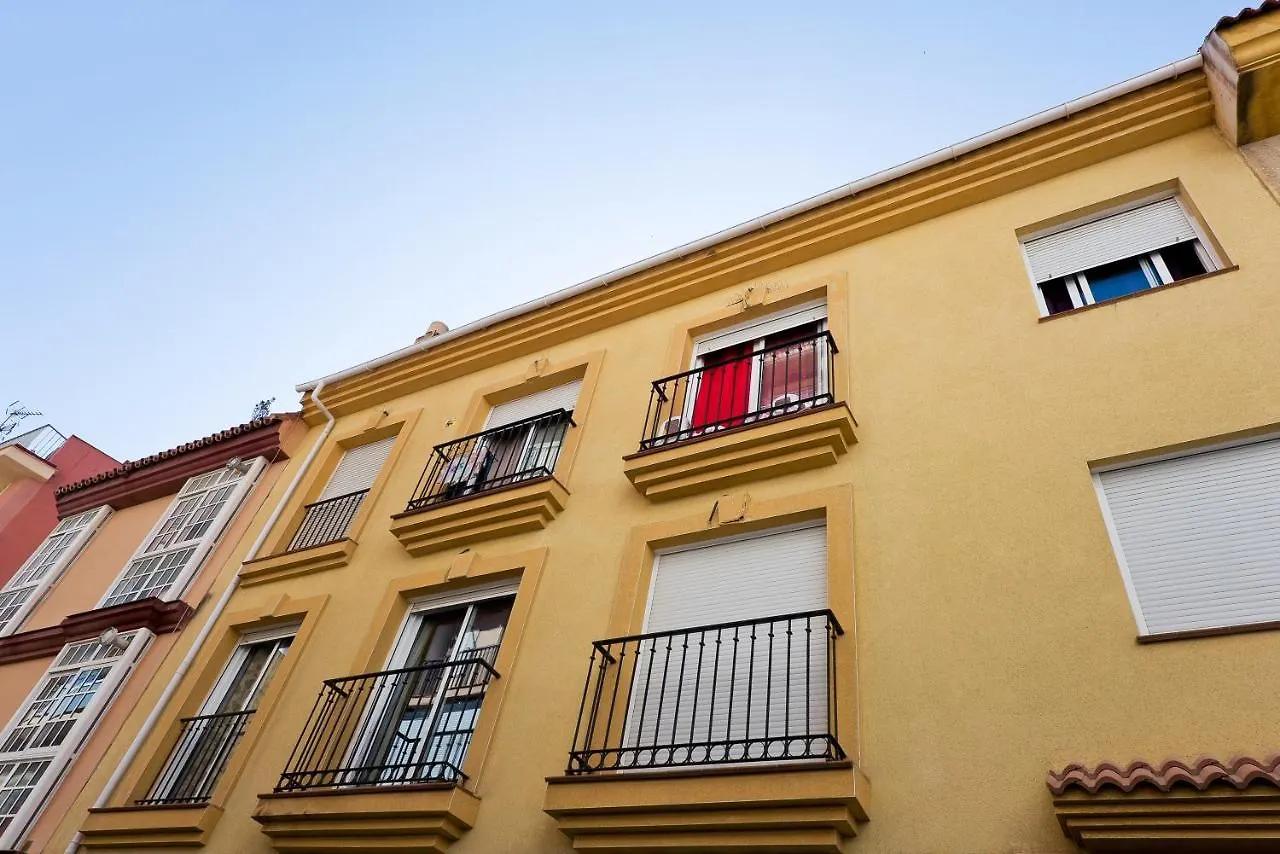 Relaxing Beach Apartment In Fuengirola Parking