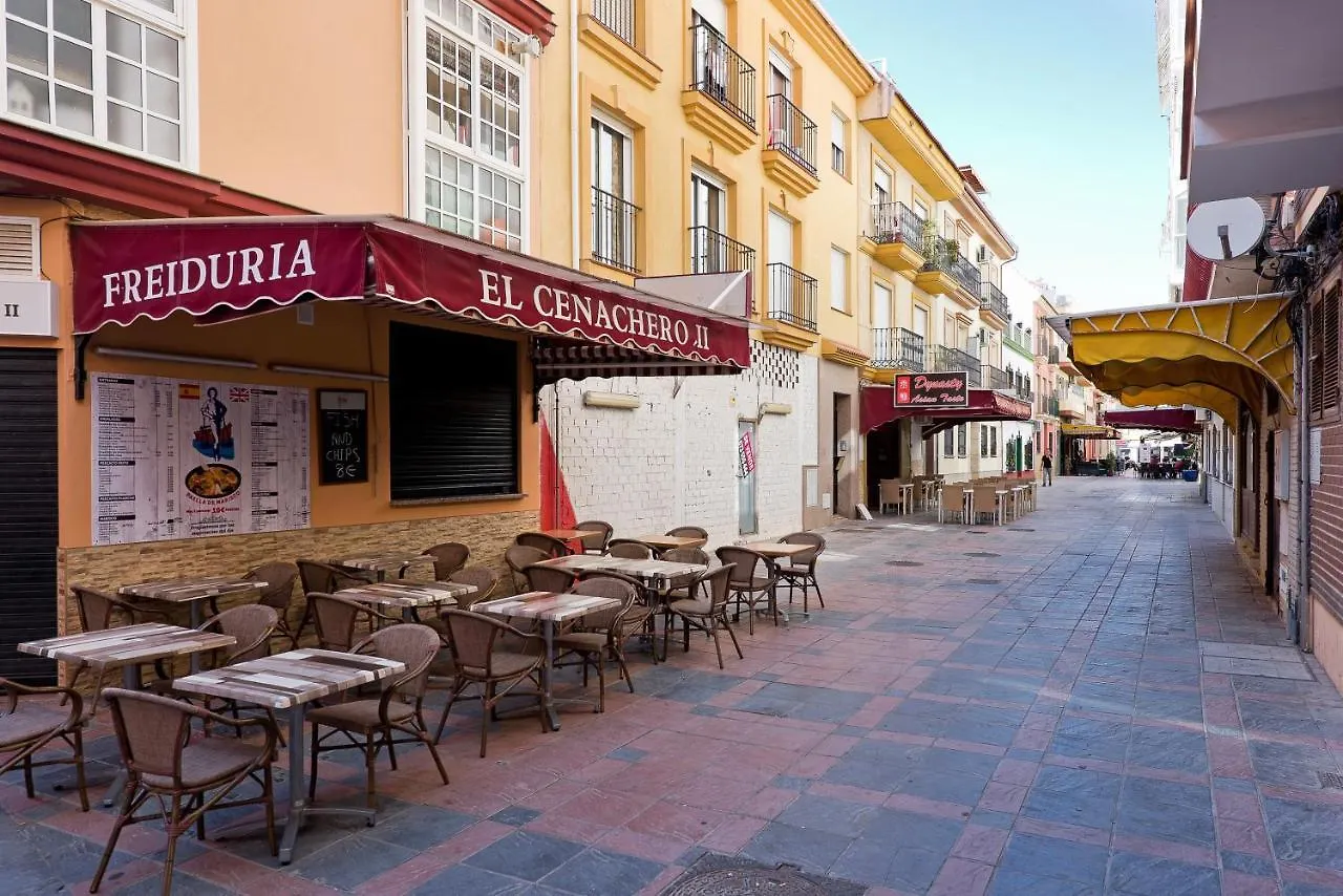 Relaxing Beach Apartment In Fuengirola Parking España